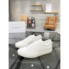 Givenchy Sneakers